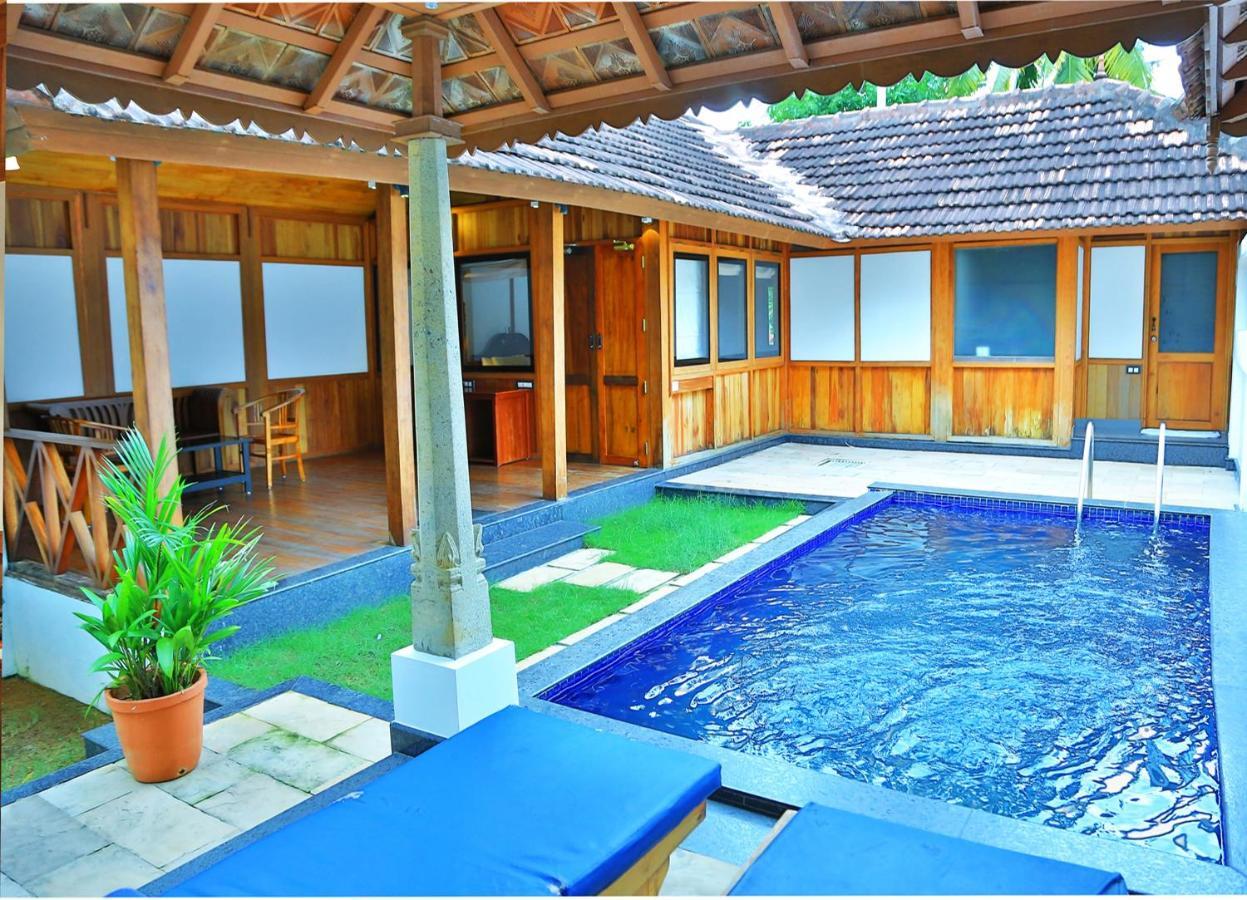 Estuary Sarovar Premiere Poovar Island Екстер'єр фото