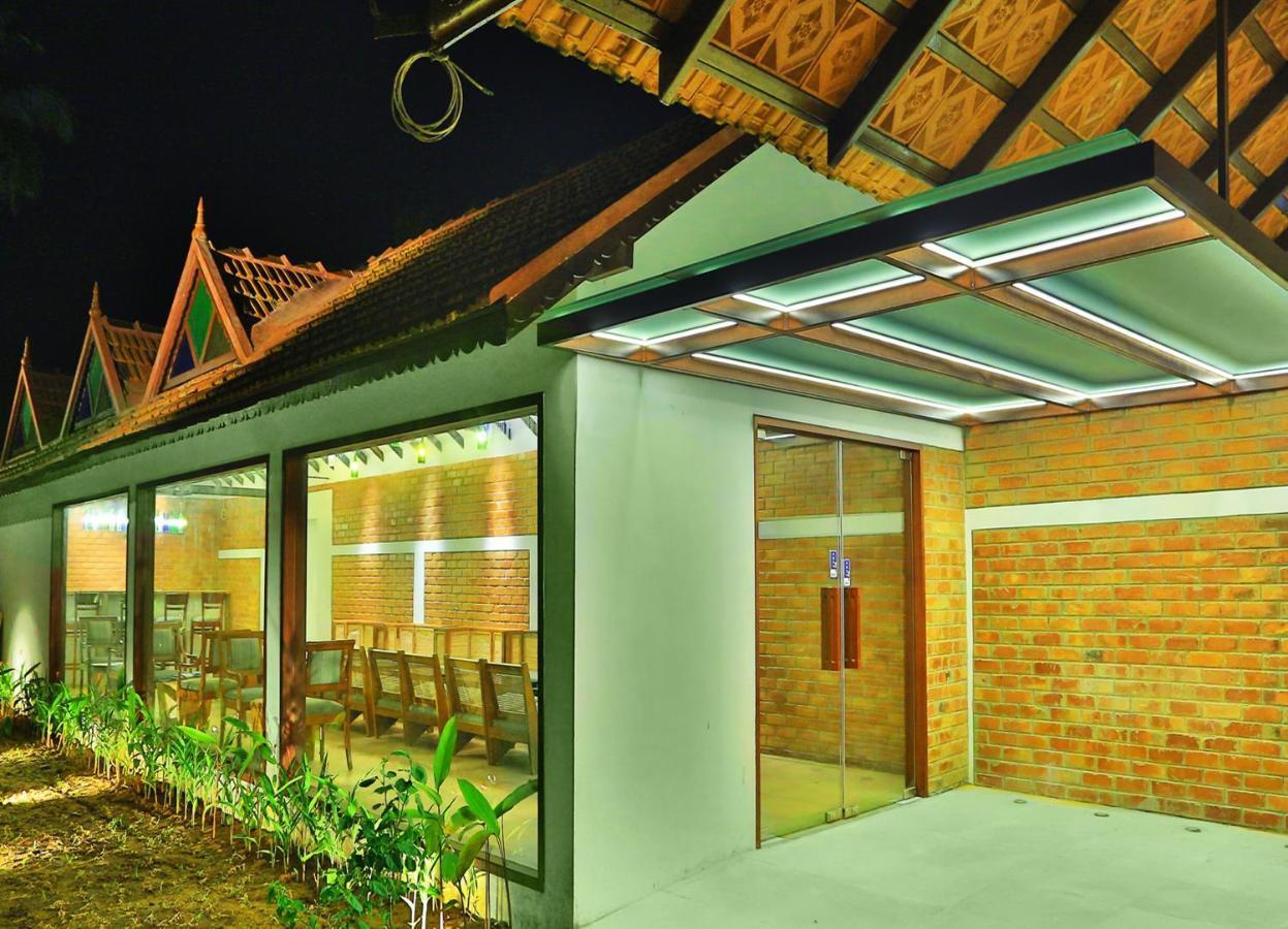 Estuary Sarovar Premiere Poovar Island Екстер'єр фото