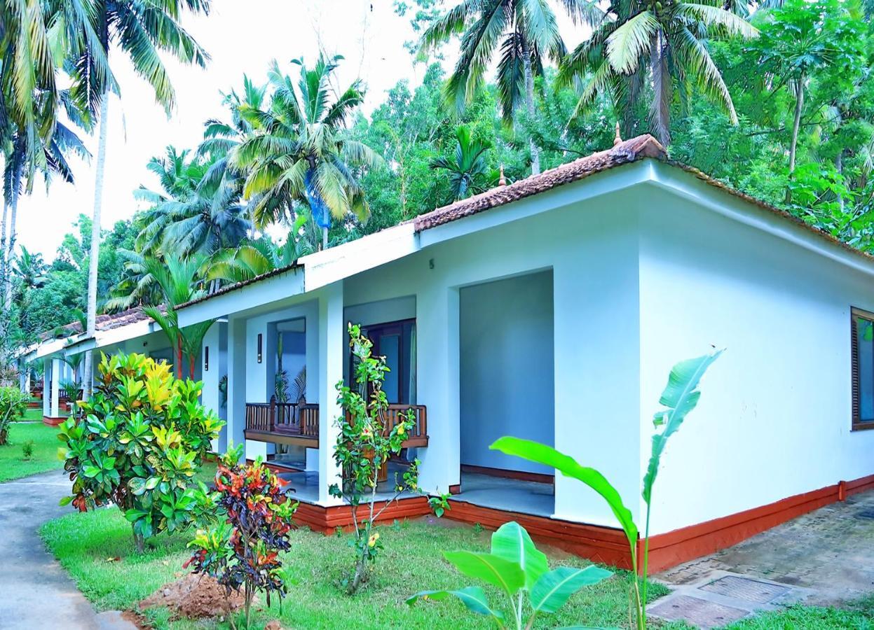 Estuary Sarovar Premiere Poovar Island Екстер'єр фото