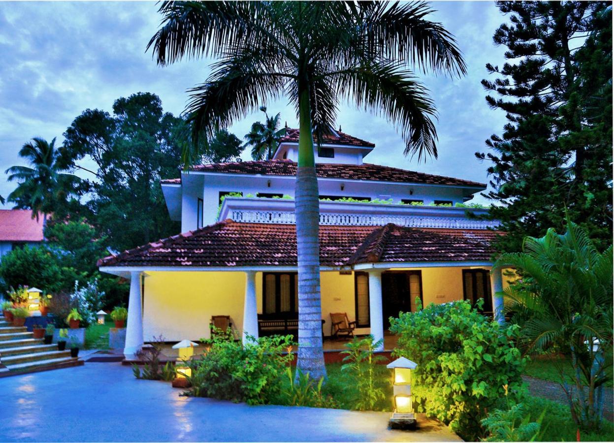 Estuary Sarovar Premiere Poovar Island Екстер'єр фото