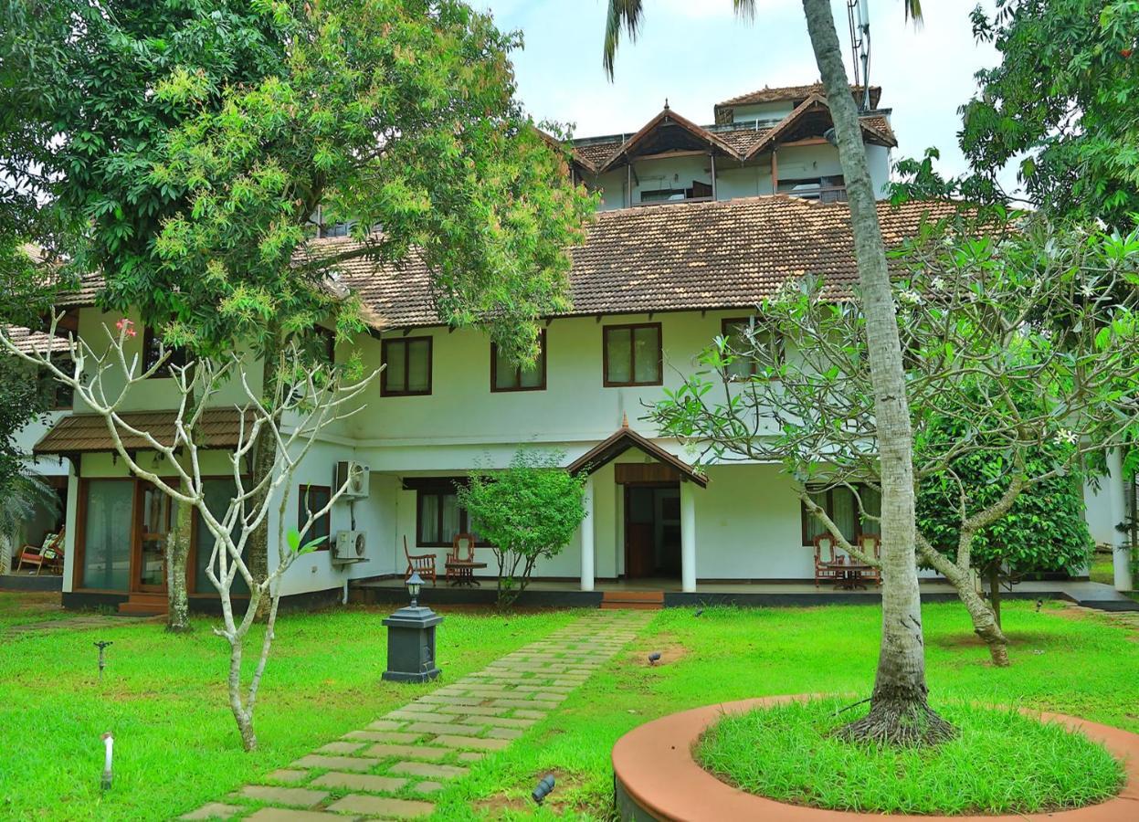 Estuary Sarovar Premiere Poovar Island Екстер'єр фото