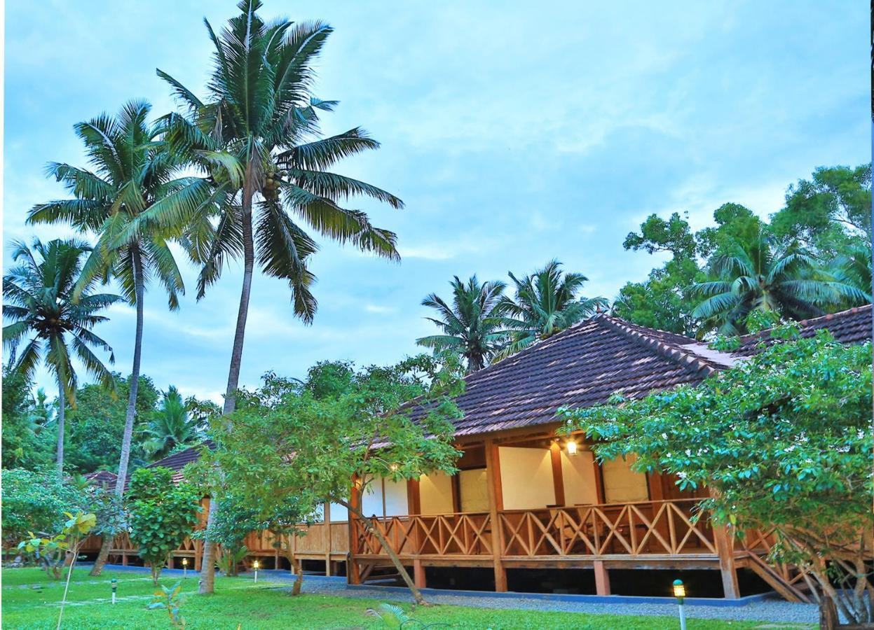 Estuary Sarovar Premiere Poovar Island Екстер'єр фото