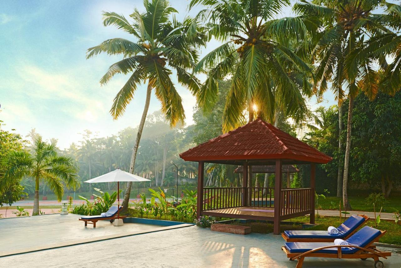 Estuary Sarovar Premiere Poovar Island Екстер'єр фото