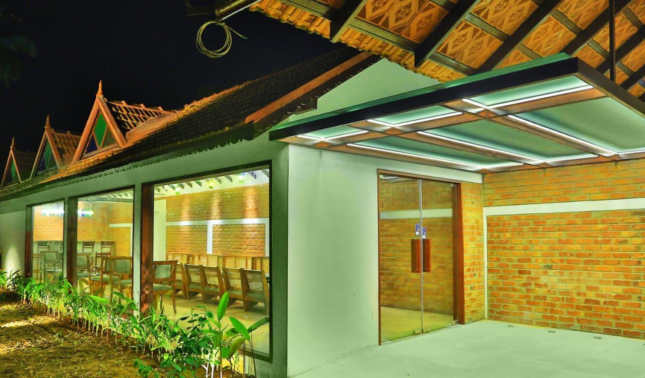 Estuary Sarovar Premiere Poovar Island Екстер'єр фото