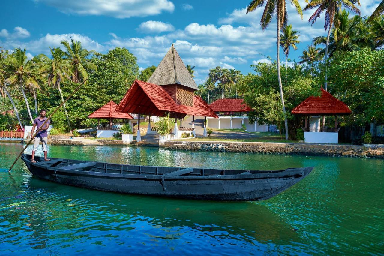 Estuary Sarovar Premiere Poovar Island Екстер'єр фото